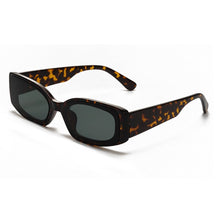 Load image into Gallery viewer, Simple &amp; Fashion Women Sunglasses